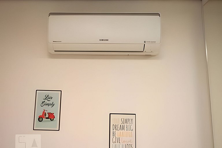 Lindo Studio prox Av Paulista e Frei Caneca