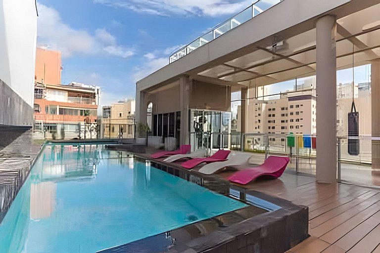 Lindo Studio prox Av Paulista e Frei Caneca