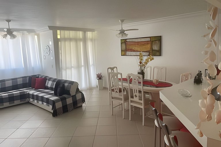 Belo Apartamento na Enseada