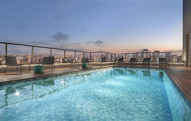 Sophisticated studio in Brooklin with amenities and pool