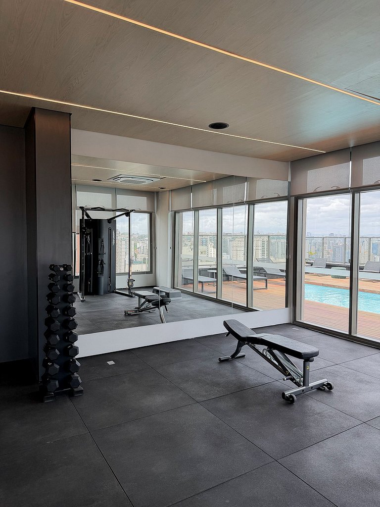 Studio novo c/ sacada e piscina | Brooklin